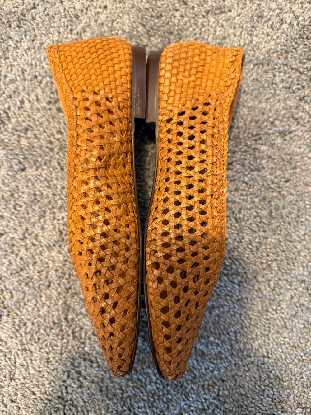 Madewell
The Mylie Ballet Flat in Handwoven Leather - Picture 2 of 7